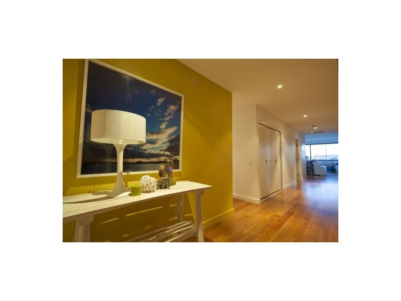 A5/303 17 Honeysuckle Drive, Newcastle NSW 2300