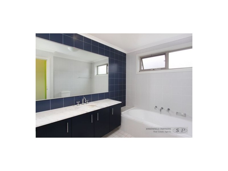 12 Wing Parade, Newington NSW 2127