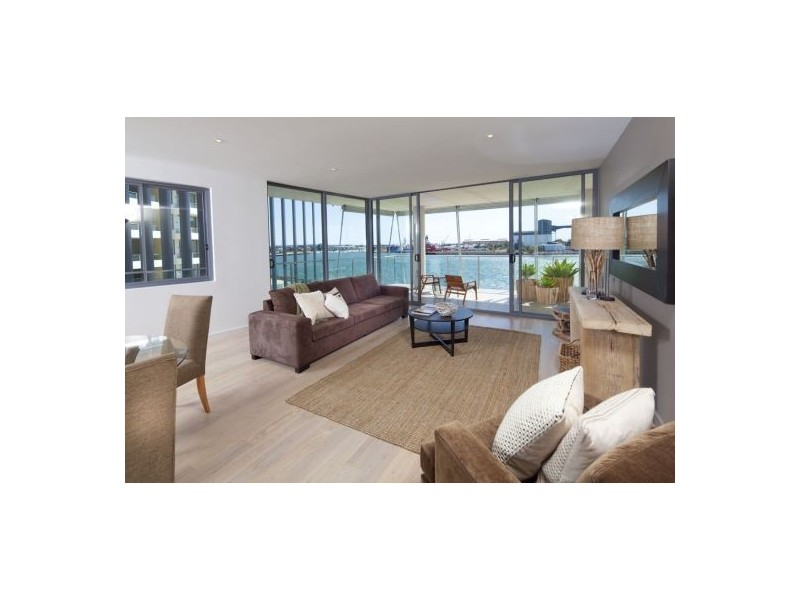 A5.203/17 Honeysuckle Drive, Newcastle NSW 2300