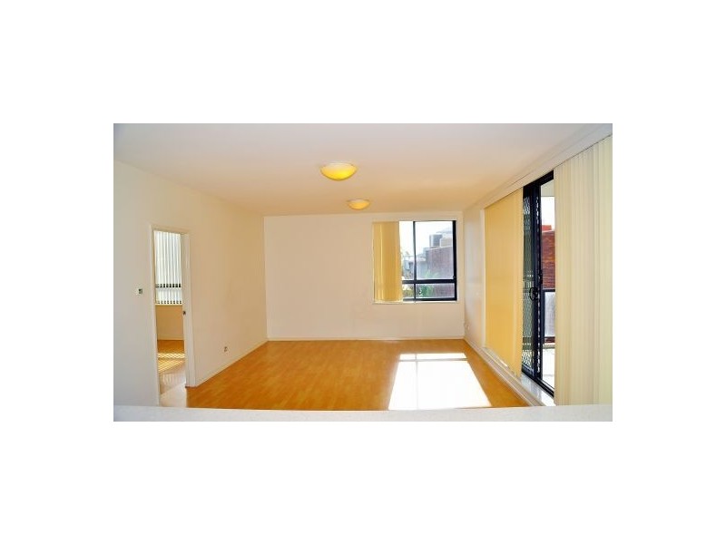 305/18 Walker, Rhodes NSW 2138