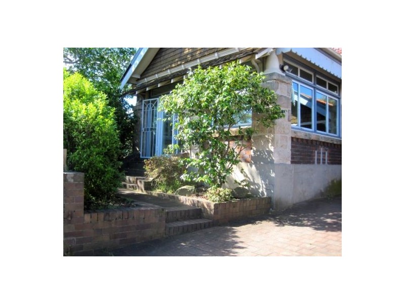 12 Cambridge Avenue, Drummoyne NSW 2047