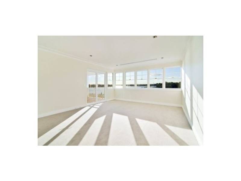 105 Peninsula Drive, Breakfast Point NSW 2137