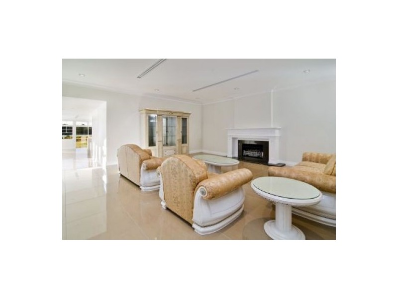 105 Peninsula Drive, Breakfast Point NSW 2137