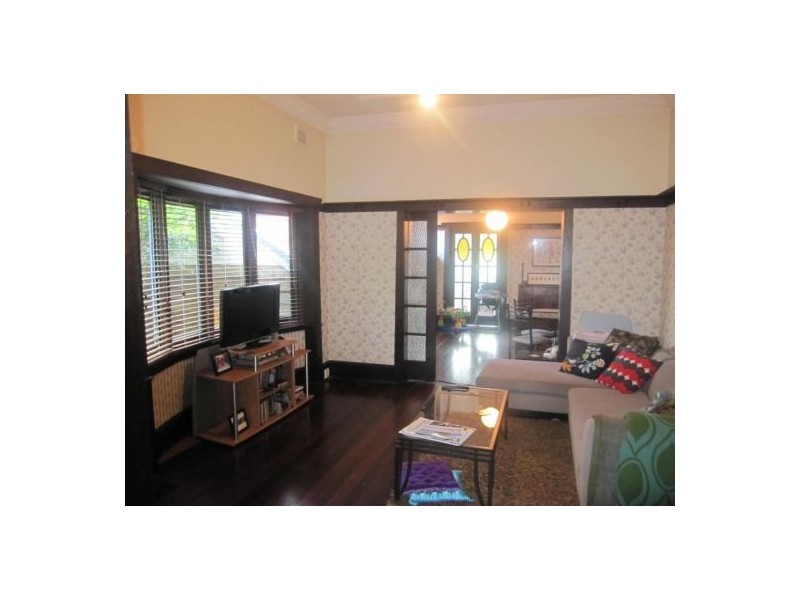 12 Cambridge Avenue, Drummoyne NSW 2047