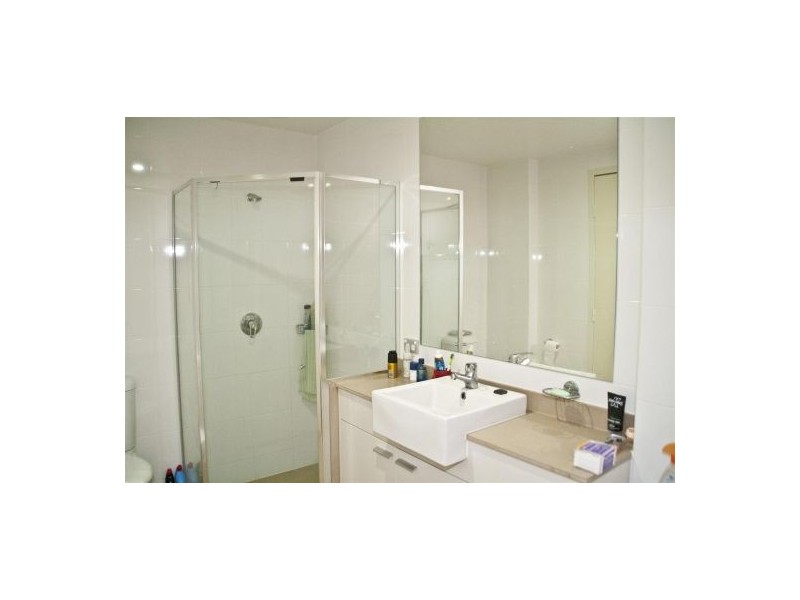 920/89 Shoreline Drive (Cnr Meredith Dr), Rhodes NSW 2138