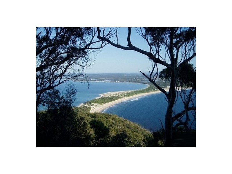 88 The Anchorage, Hawks Nest NSW 2324