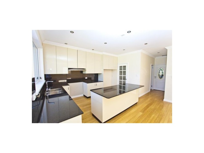 30A Narrun Cresent, Dundas NSW 2117