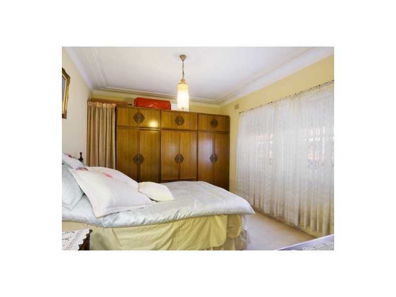 Strathfield NSW 2135