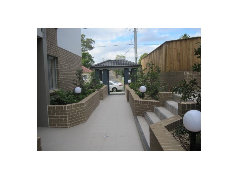 19/21-27 Cross, Guildford NSW 2161