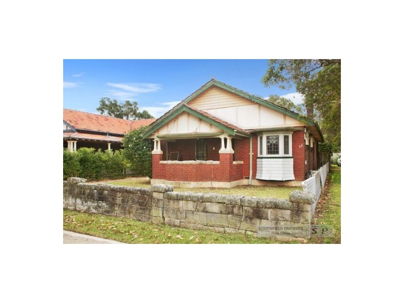 65 Links Ave, Concord NSW 2137