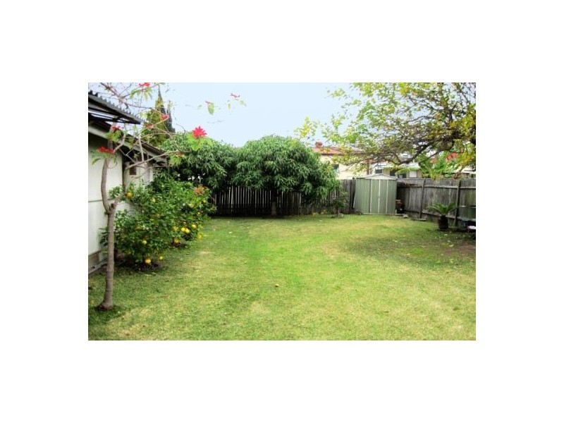 68 Carnarvon St, Silverwater NSW 2128