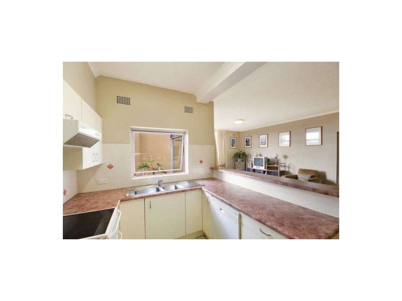 8/91 Coogee Bay Rd, Coogee NSW 2034