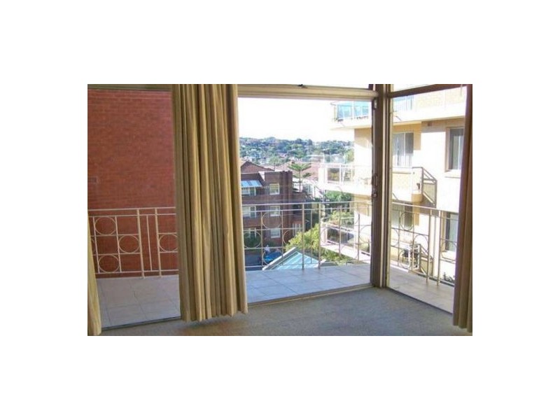 8/91 Coogee Bay Rd, Coogee NSW 2034