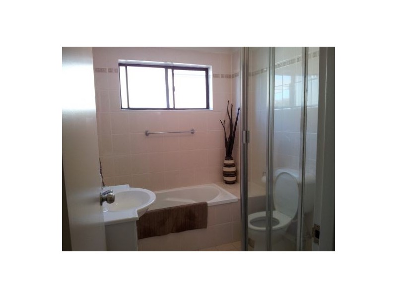 8/33 Eastbourne Road, Homebush West NSW 2140