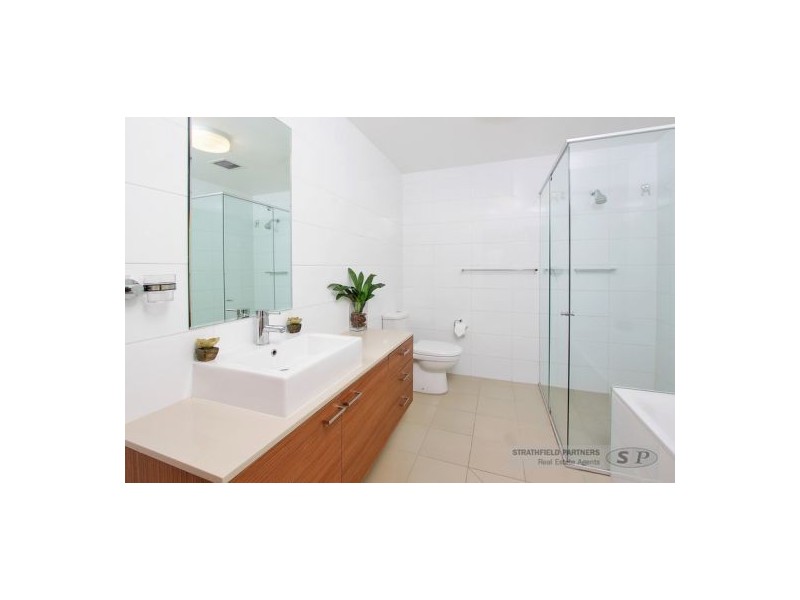 10/17 Orchards Av, Breakfast Point NSW 2137
