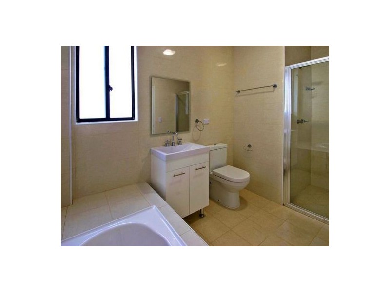 4/10-12 Adderton Rd, Telopea NSW 2117