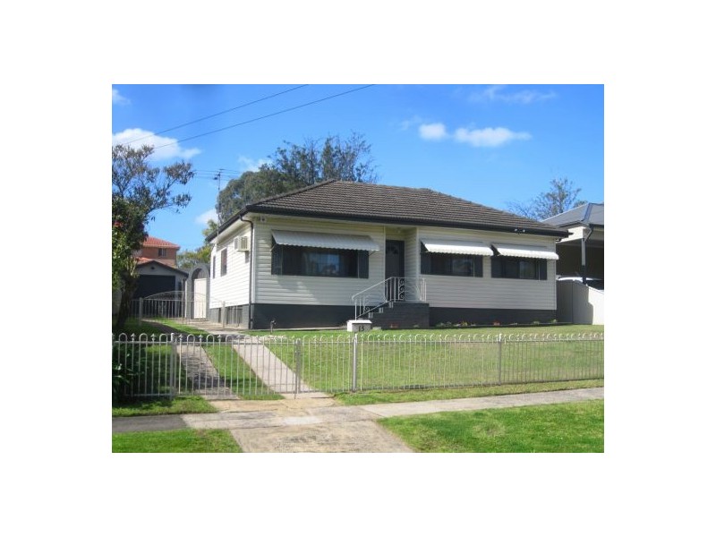13 Preston Road, Old Toongabbie NSW 2146