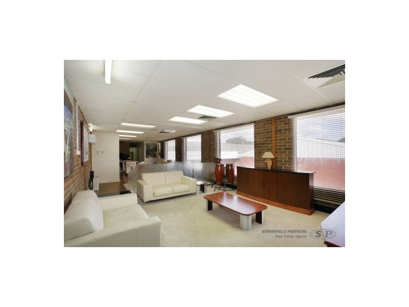 69 – Blackshaw Ave, Mortdale NSW 2223