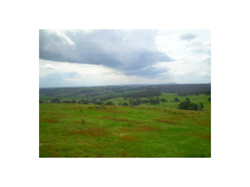 - Ironmine Road, Crookwell NSW 2583