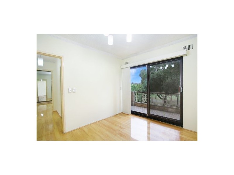 10/264 New Canterbury Road, Lewisham NSW 2049