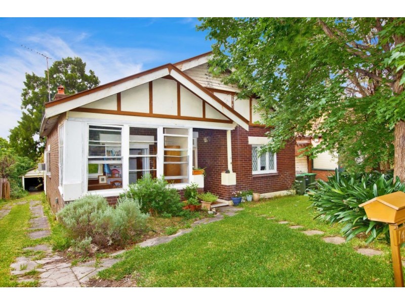 14 Bennett Av, Strathfield South NSW 2136