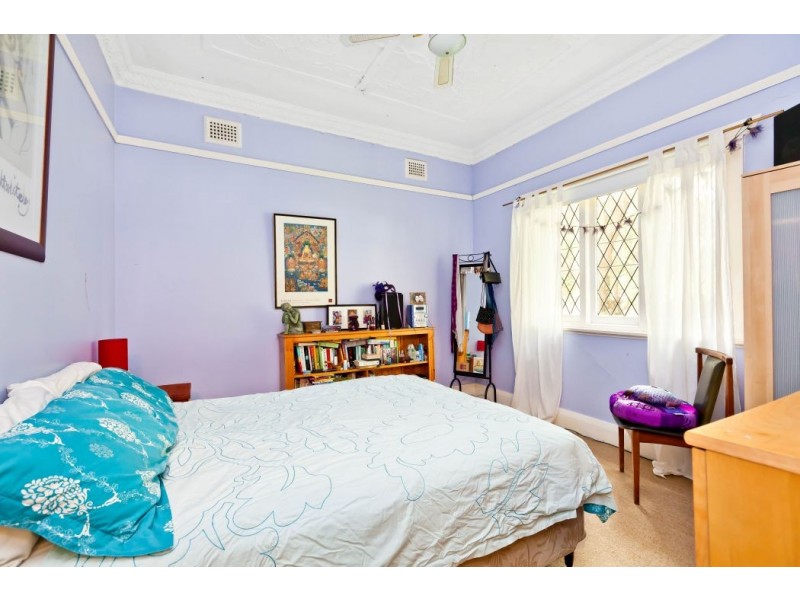 14 Bennett Av, Strathfield South NSW 2136