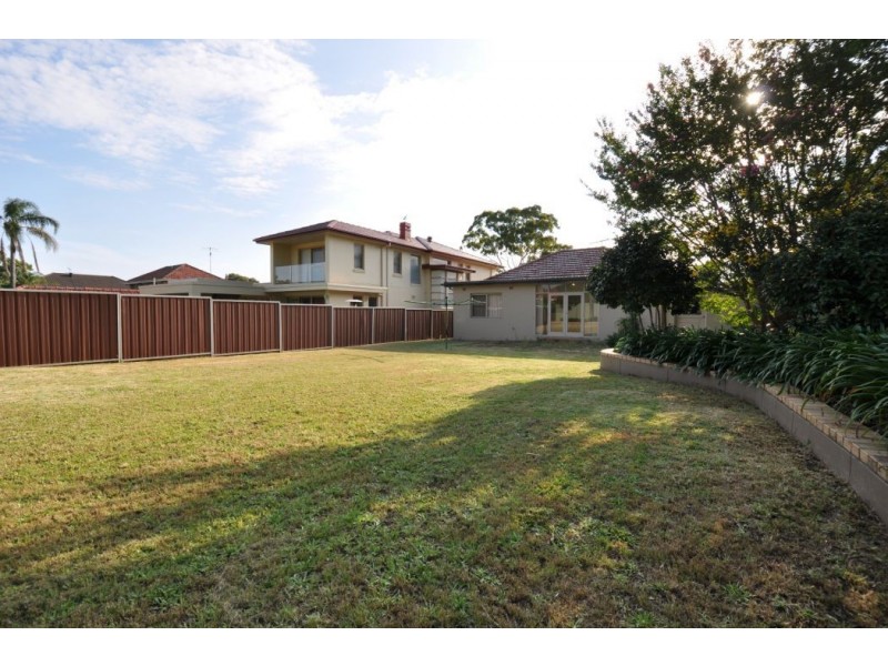 Strathfield NSW 2135