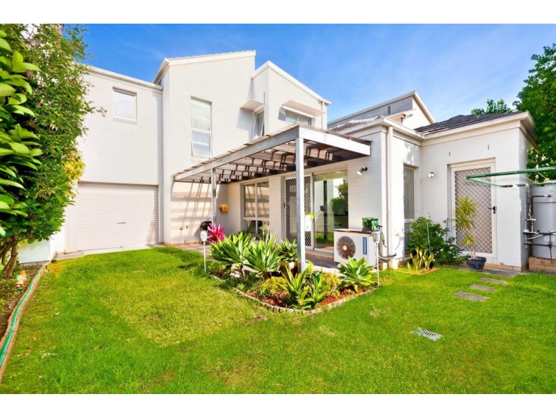 18 Beaurepaire Ave, Newington NSW 2127