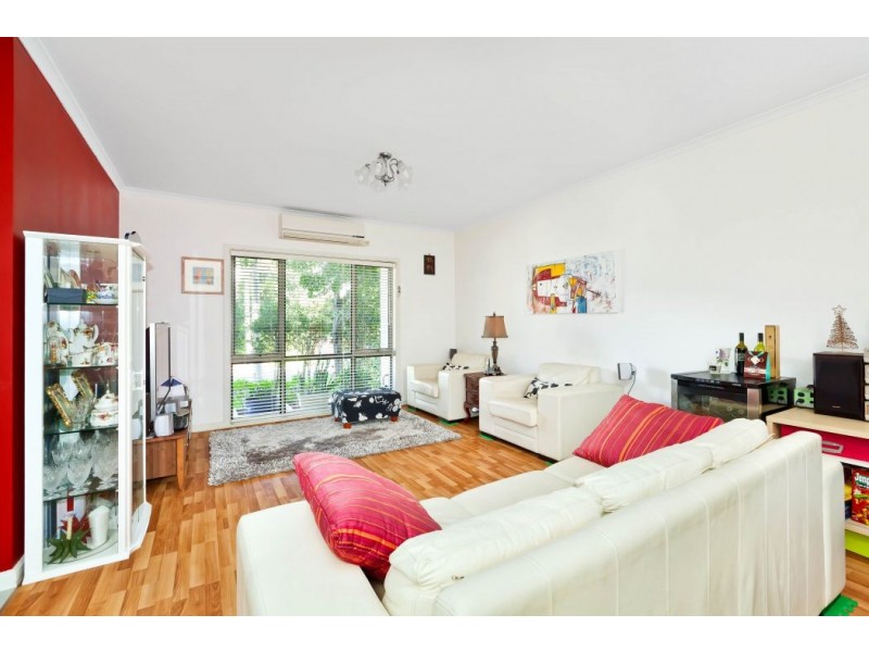 18 Beaurepaire Ave, Newington NSW 2127