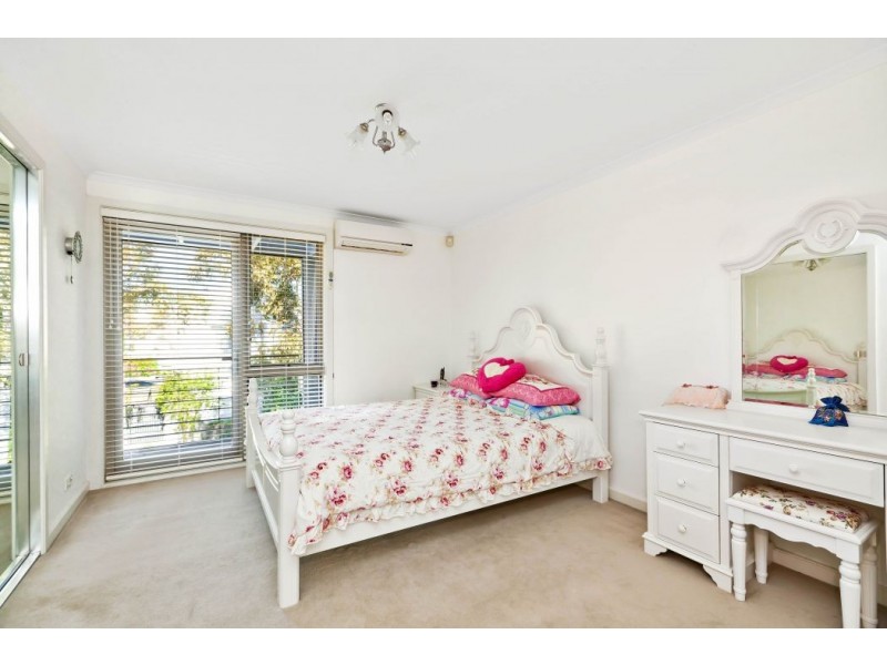 18 Beaurepaire Ave, Newington NSW 2127