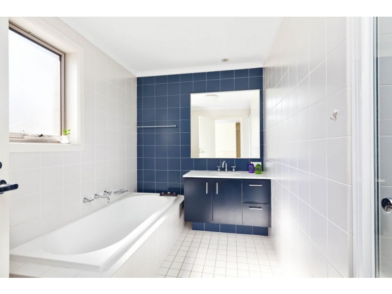 18 Beaurepaire Ave, Newington NSW 2127