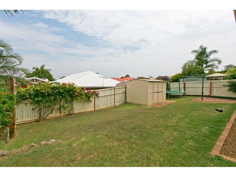 18 Queensbury Court, Wellington Point QLD 4160