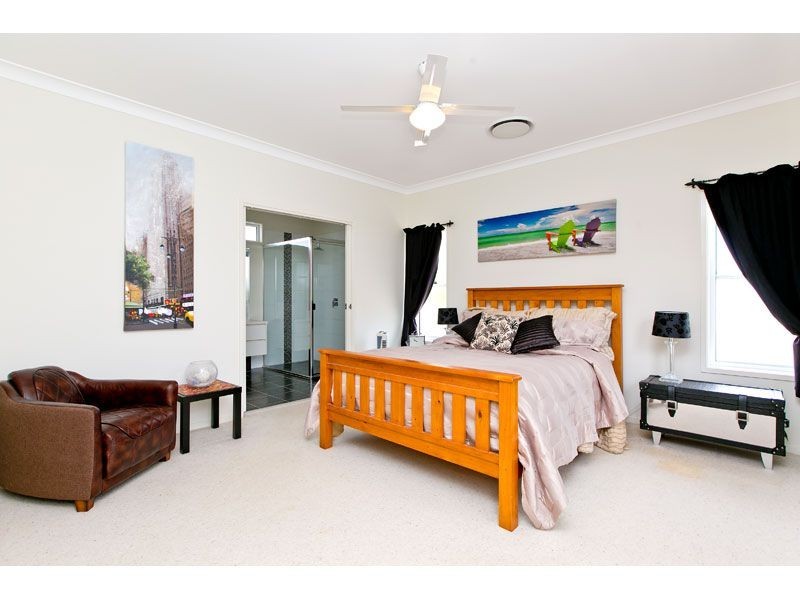 348 Main Road, Wellington Point QLD 4160