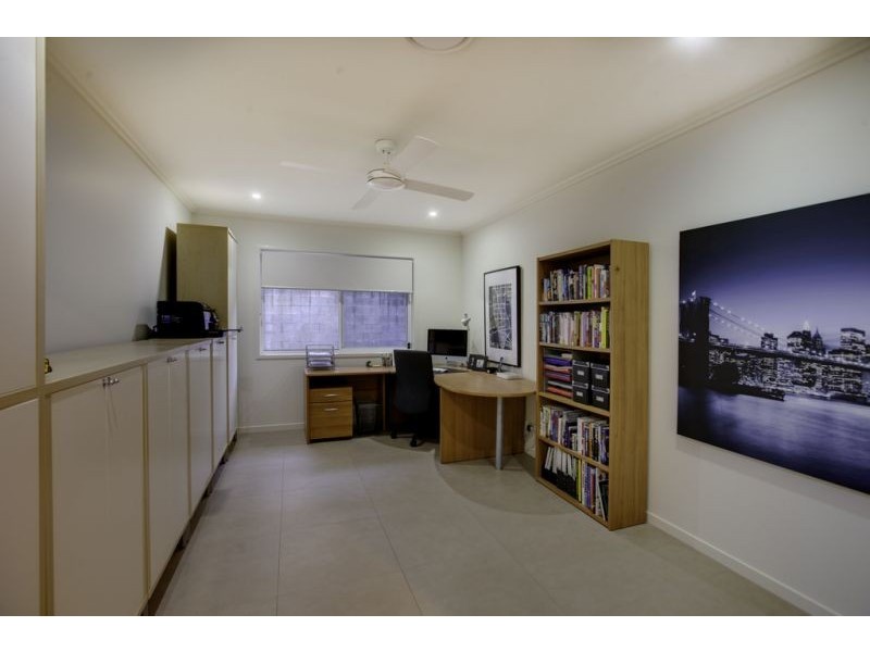 16 Como Street, Ormiston QLD 4160