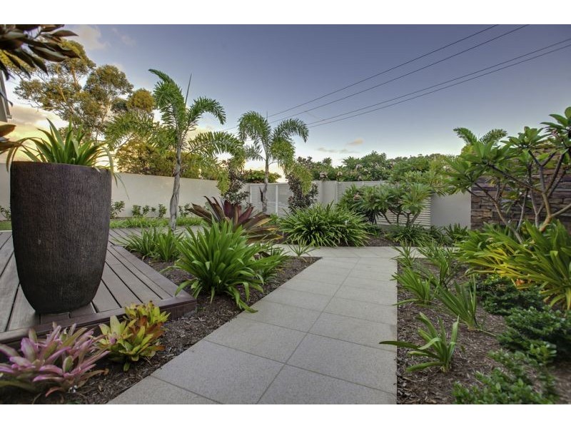 16 Como Street, Ormiston QLD 4160