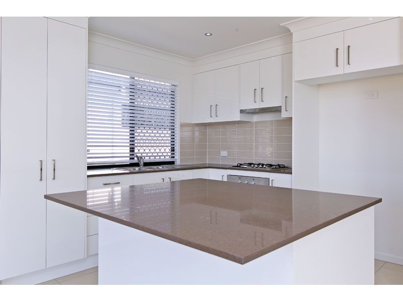 61 Ferry Road, Thorneside QLD 4158