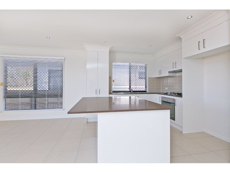 61 Ferry Road, Thorneside QLD 4158