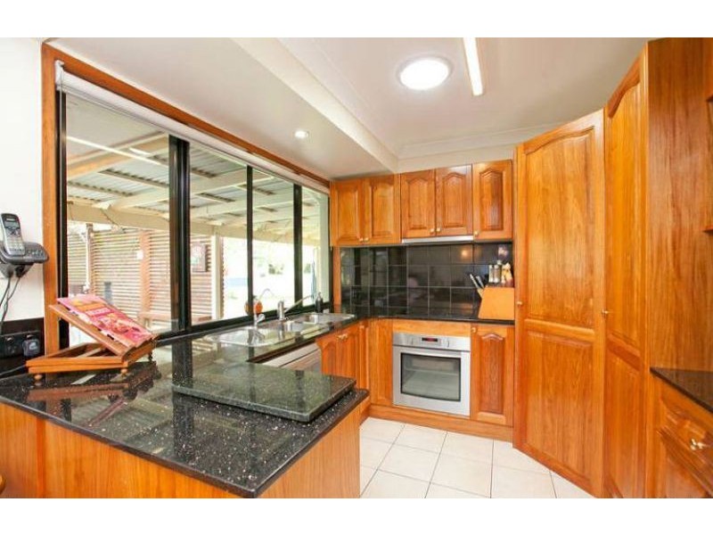 13 Catherine Street, Birkdale QLD 4159