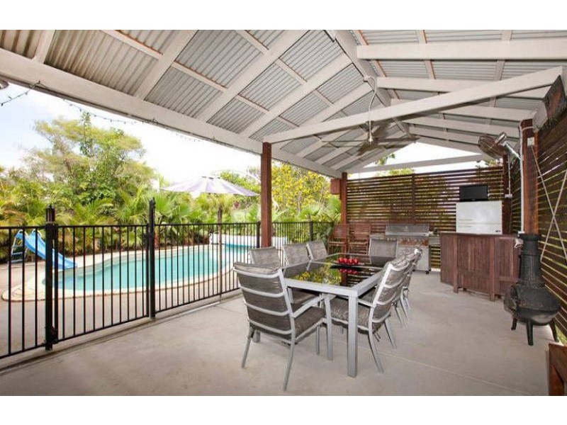 13 Catherine Street, Birkdale QLD 4159