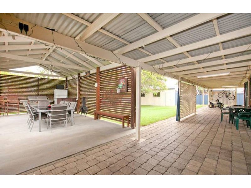 13 Catherine Street, Birkdale QLD 4159