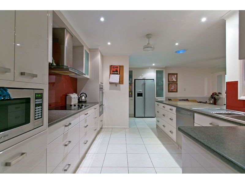 4 Biscay Street, Wellington Point QLD 4160