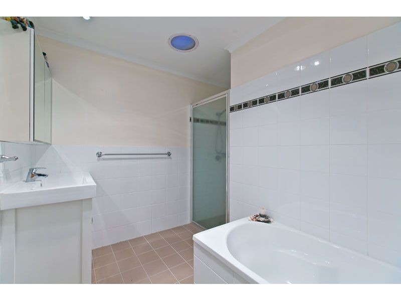 4 Biscay Street, Wellington Point QLD 4160