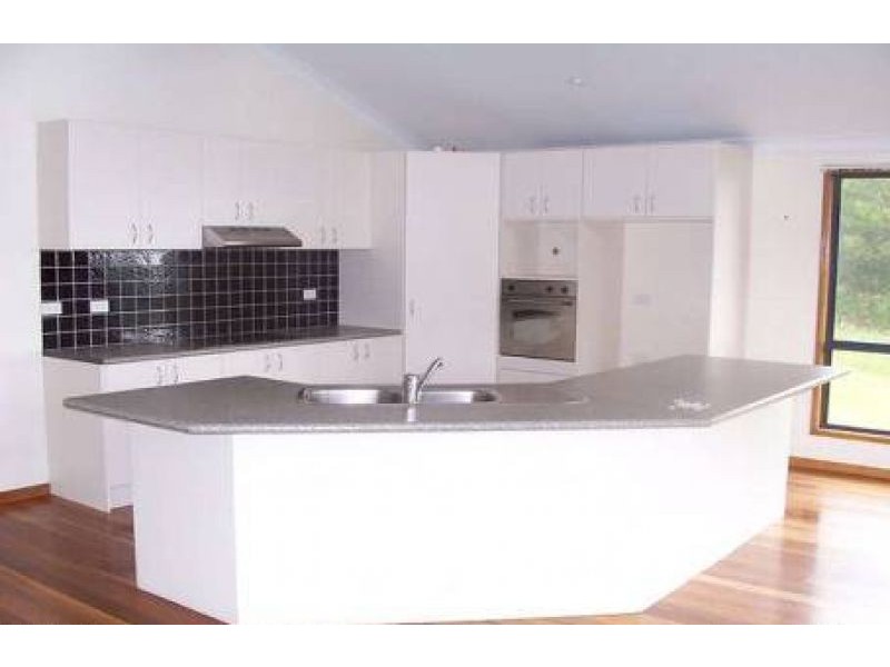 48 Beelong Street, Macleay Island QLD 4184