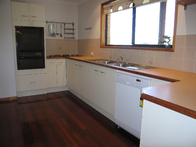 8 Patrick Street, Cleveland QLD 4163