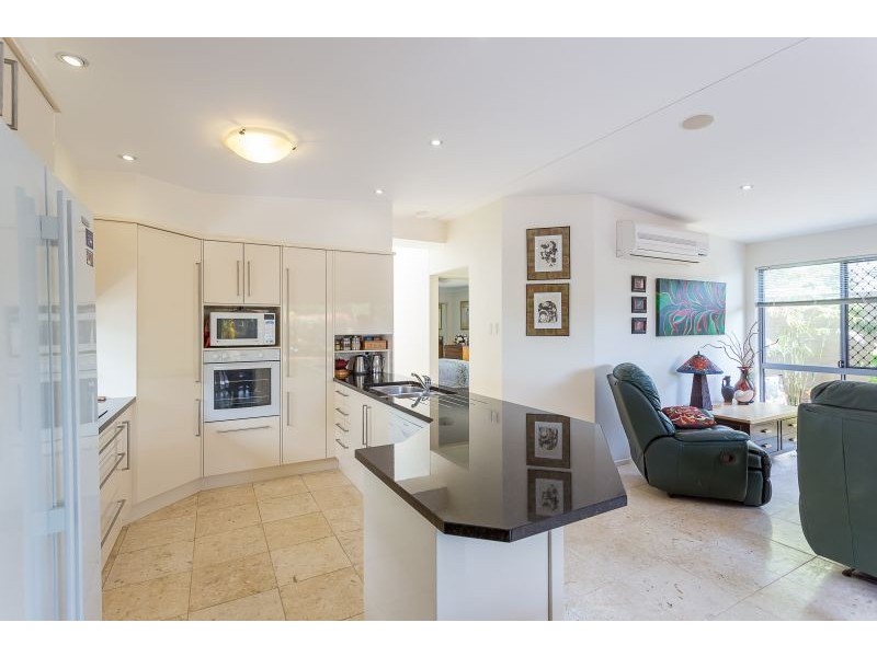 131 Passage Street, Cleveland QLD 4163