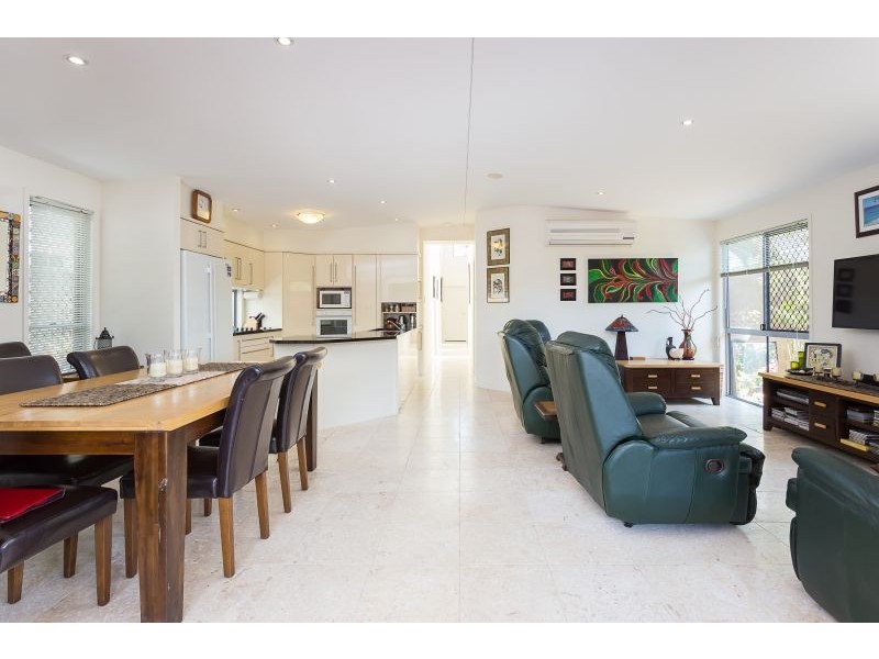 131 Passage Street, Cleveland QLD 4163