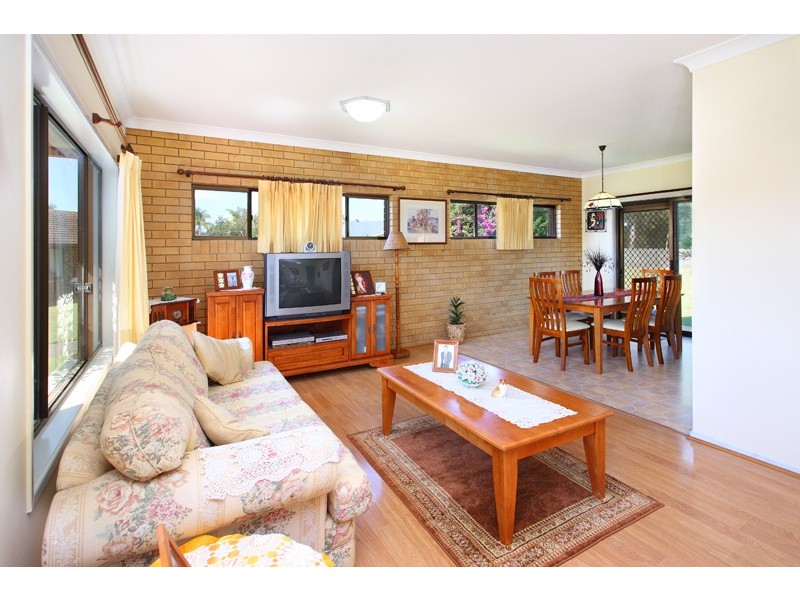 6 Falcon Avenue, Thornlands QLD 4164