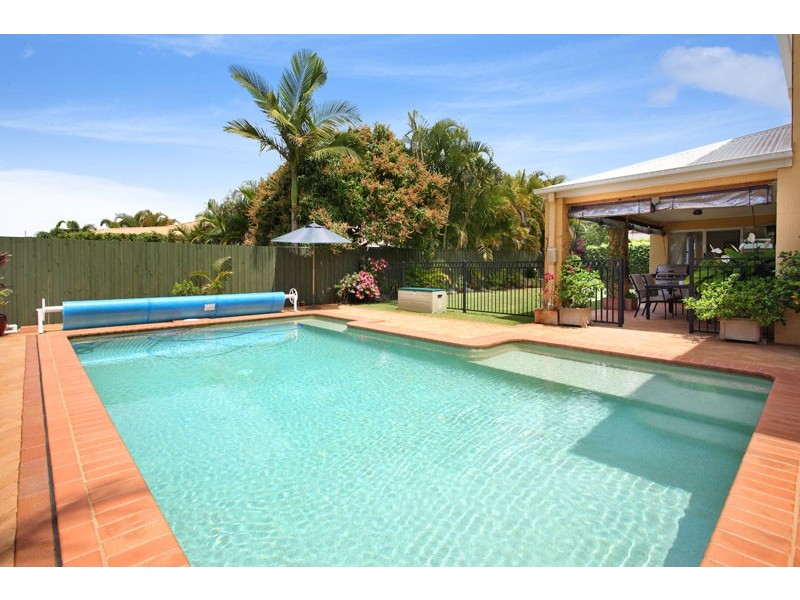 8 Wells Court, Ormiston QLD 4160