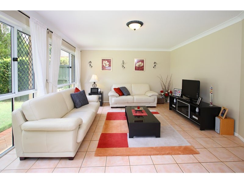 8 Wells Court, Ormiston QLD 4160