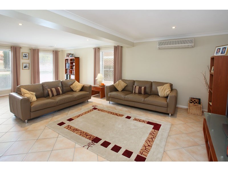 8 Wells Court, Ormiston QLD 4160